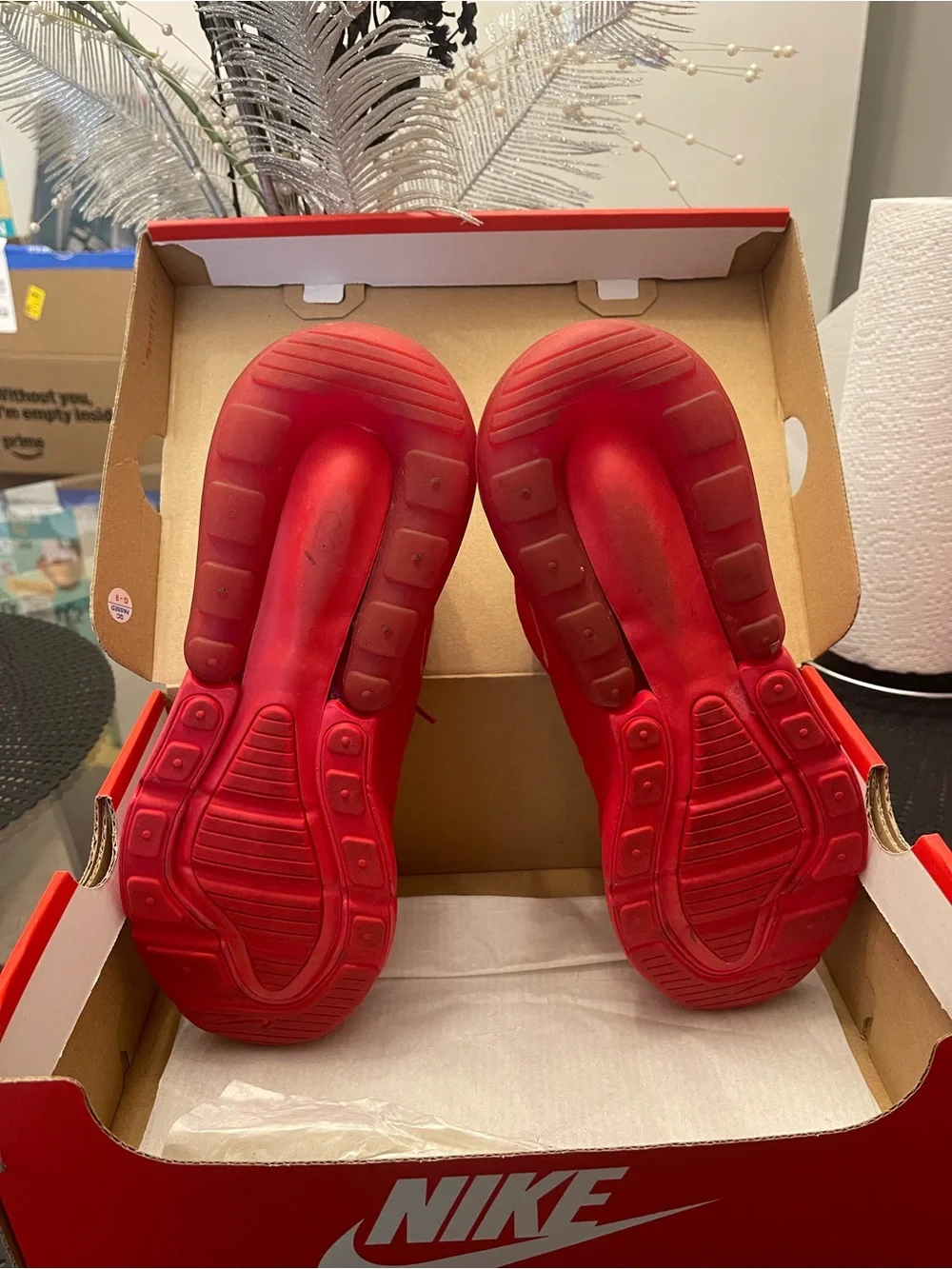 Nike Air Max 270 (GS) -Red / Size 7 US, 6 UK & 40 EUR